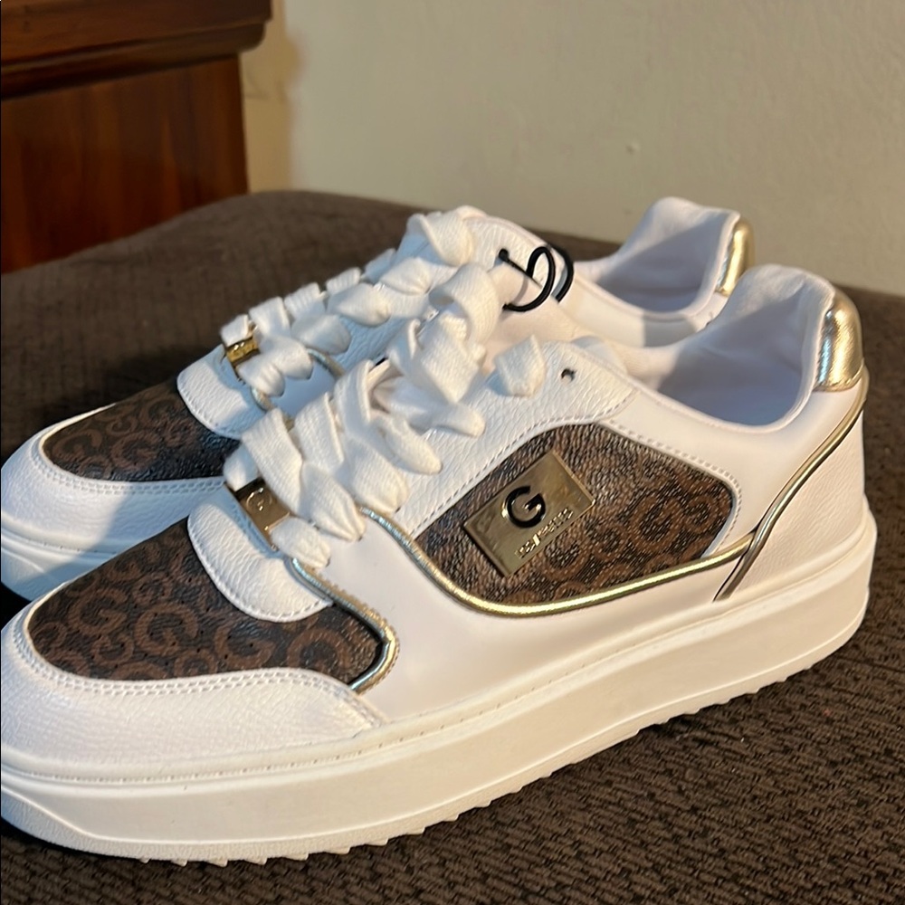 New w tag Guess womens sneakers size 8.5